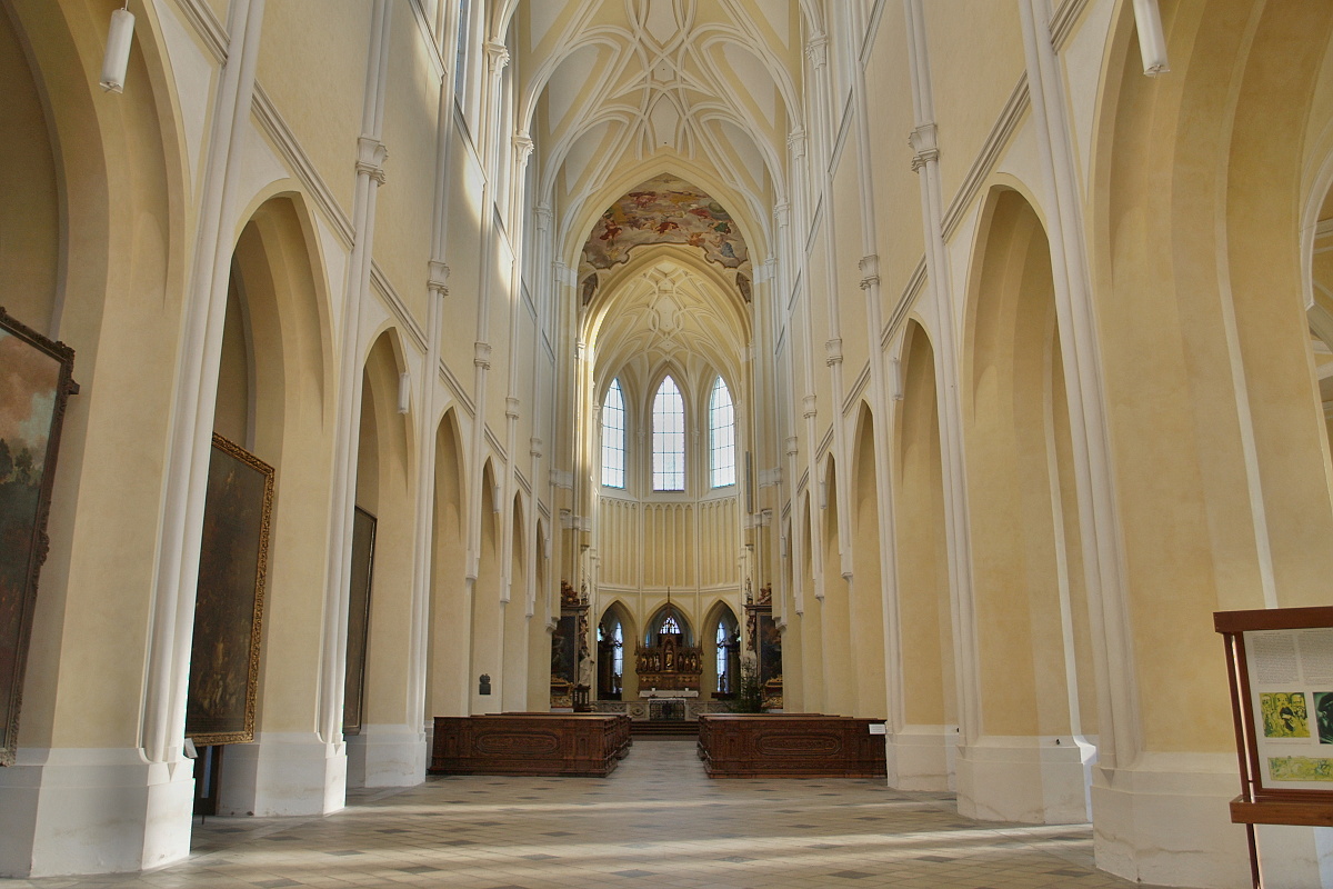 6943-katedrala-nanebevzeti-panny-marie-a-sv-jana-krtitele-75.jpg